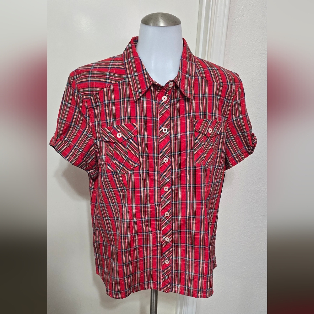 #941 Thre3 Red Plaid Short Sleeve Shirt